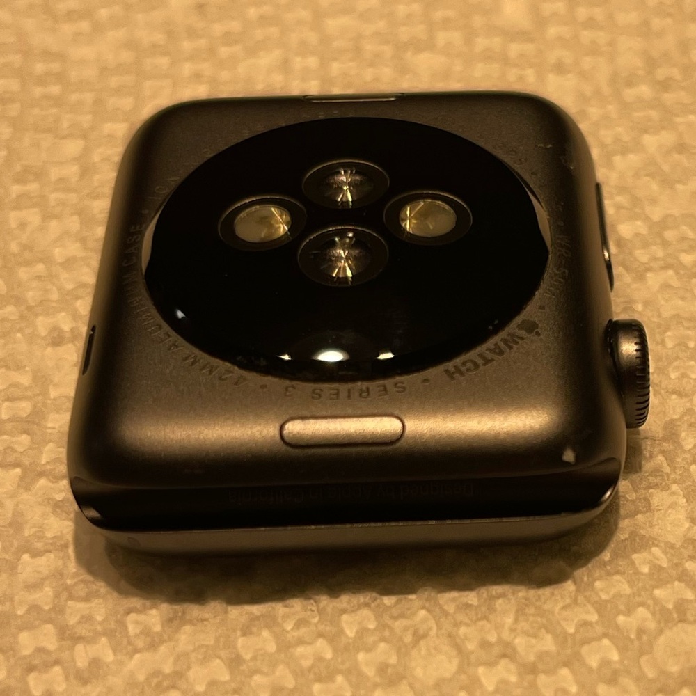 Apple Watch Series 3 42mm GPS + LTE - Picture 8 of 15